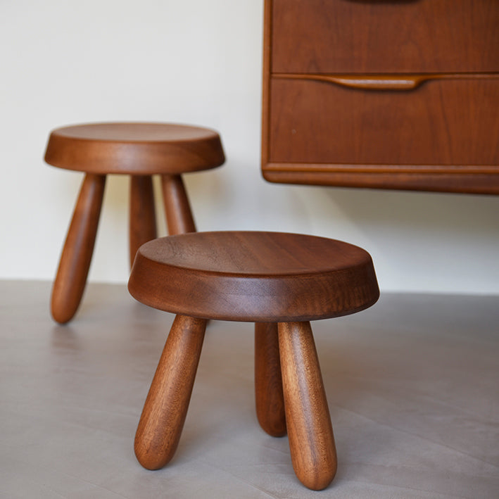 n° 16 310/60 - The Stool
