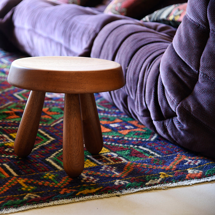 n° 16 310/60 - The Stool
