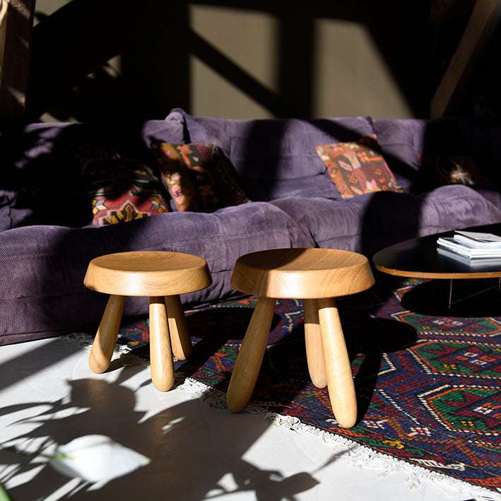 n° 16 310/60 - The Stool