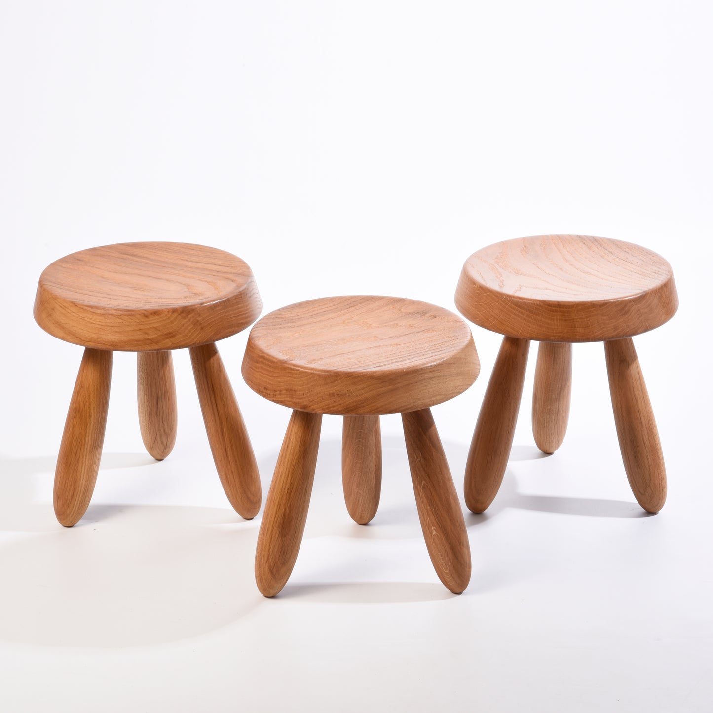 n° 16 310/60 - The Stool