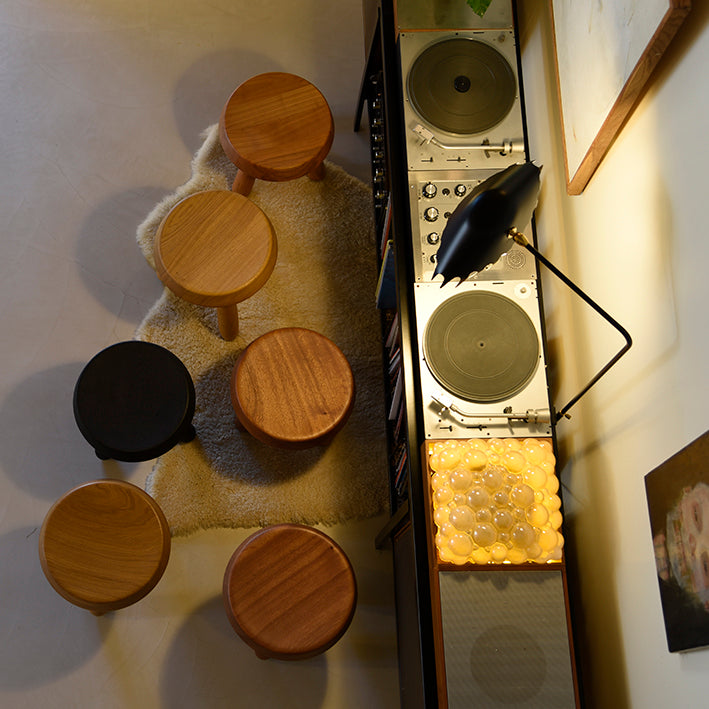 n° 16 310/60 - The Stool